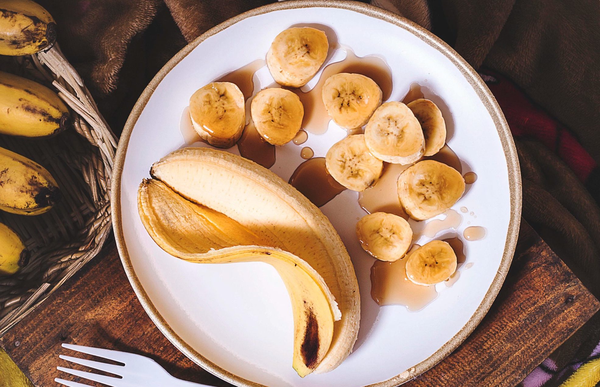 Печеные бананы. Вареные бананы. Жареные бананы на завтрак. Запеченные бананы. Завтрак из жареных бананов.