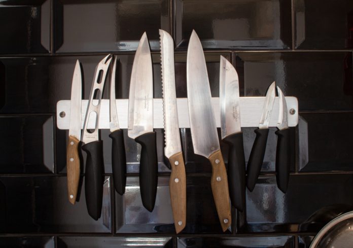 Kitchen knives tips