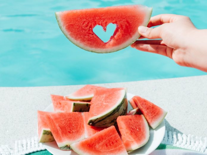 Cutting and storing watermelon