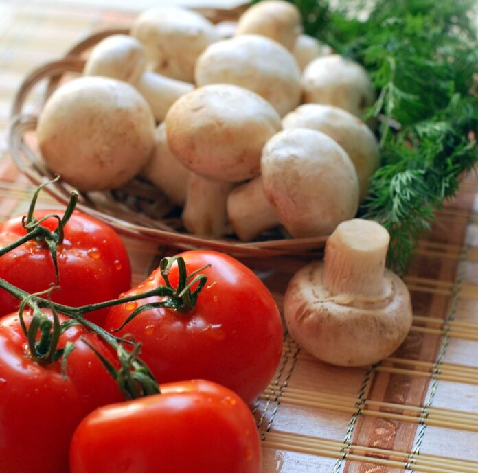 Tomatoes and mushrooms