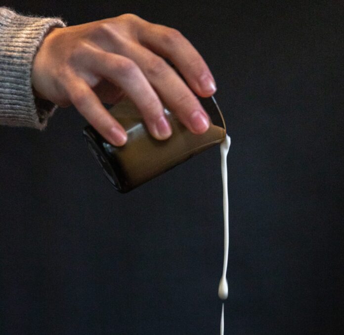 Pouring cream