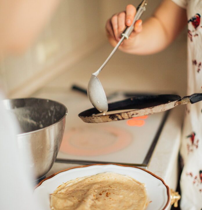 Making crepes