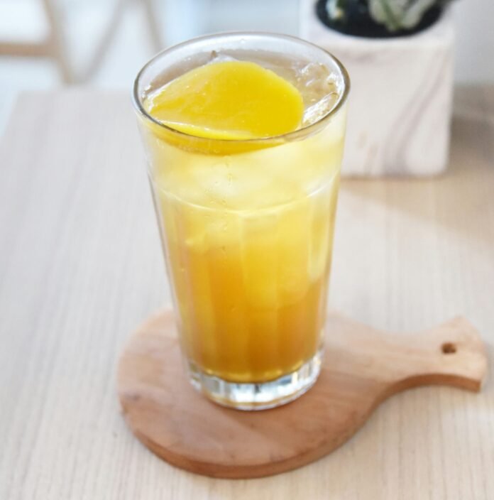 Limoncello cocktail